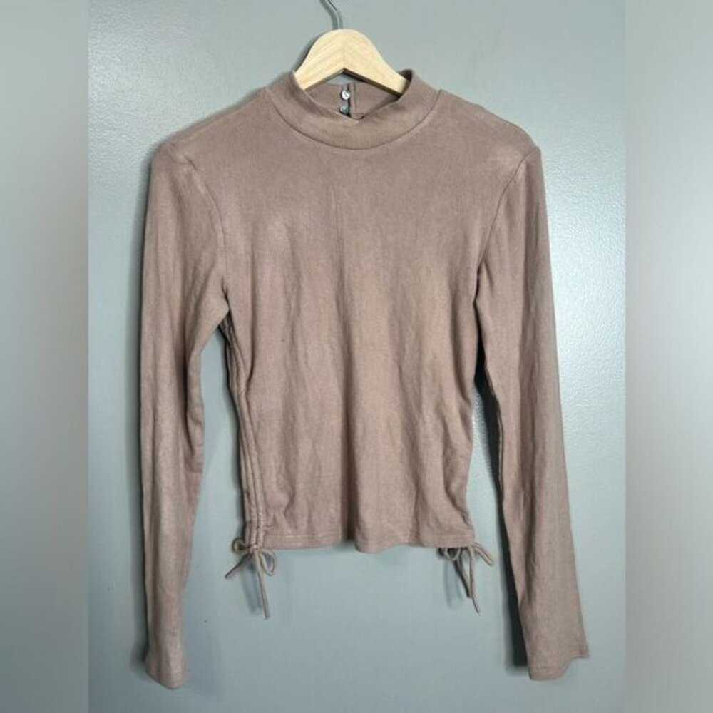 She + Sky long sleeve shirt ribbed mock neck tan size small casual